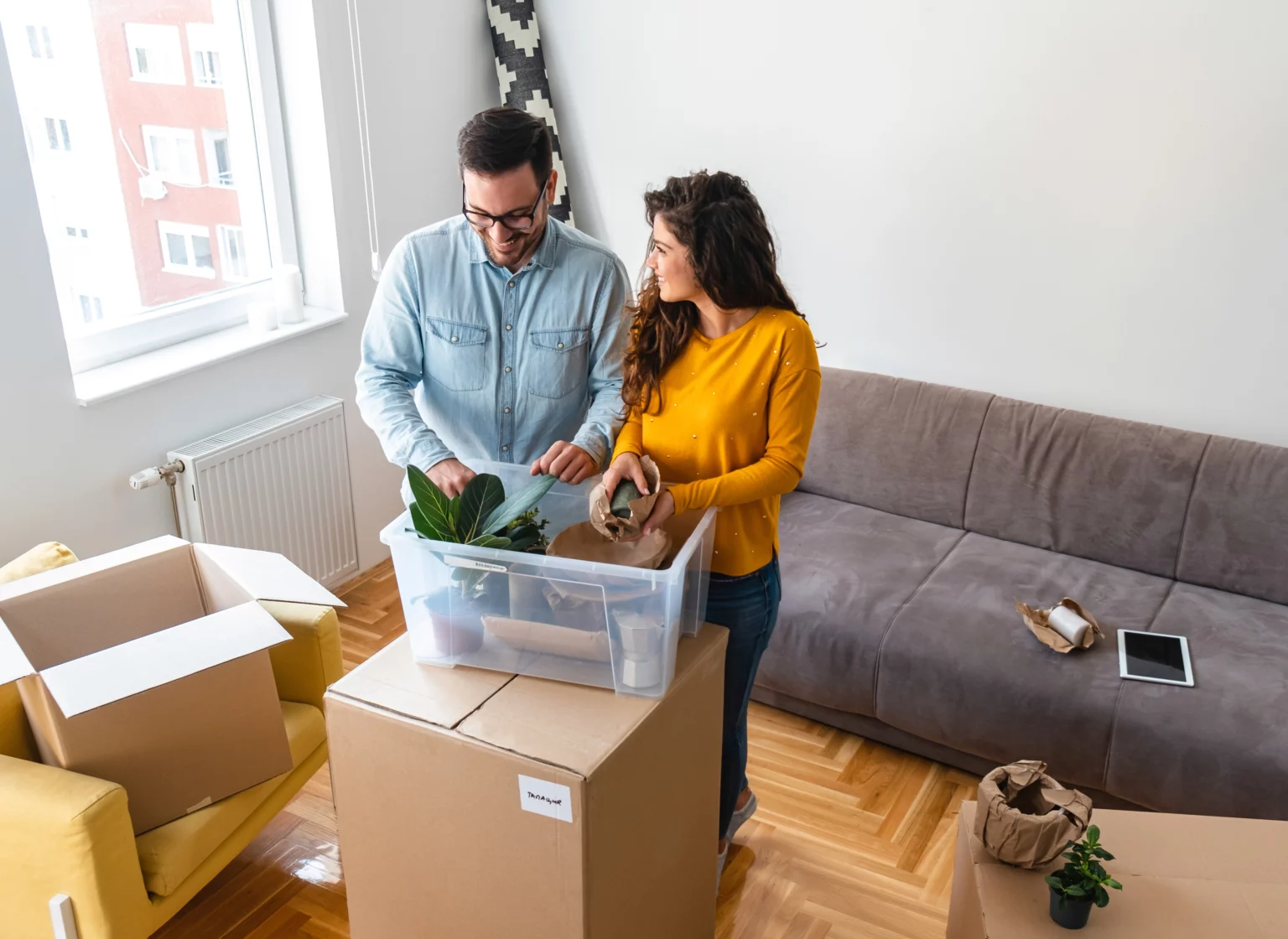 Couple Who Used Coneyancer To Buy A House