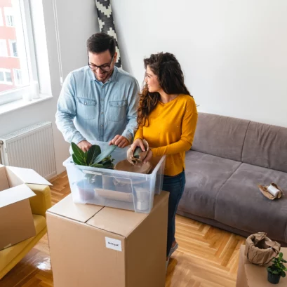 Couple Who Used Coneyancer To Buy A House